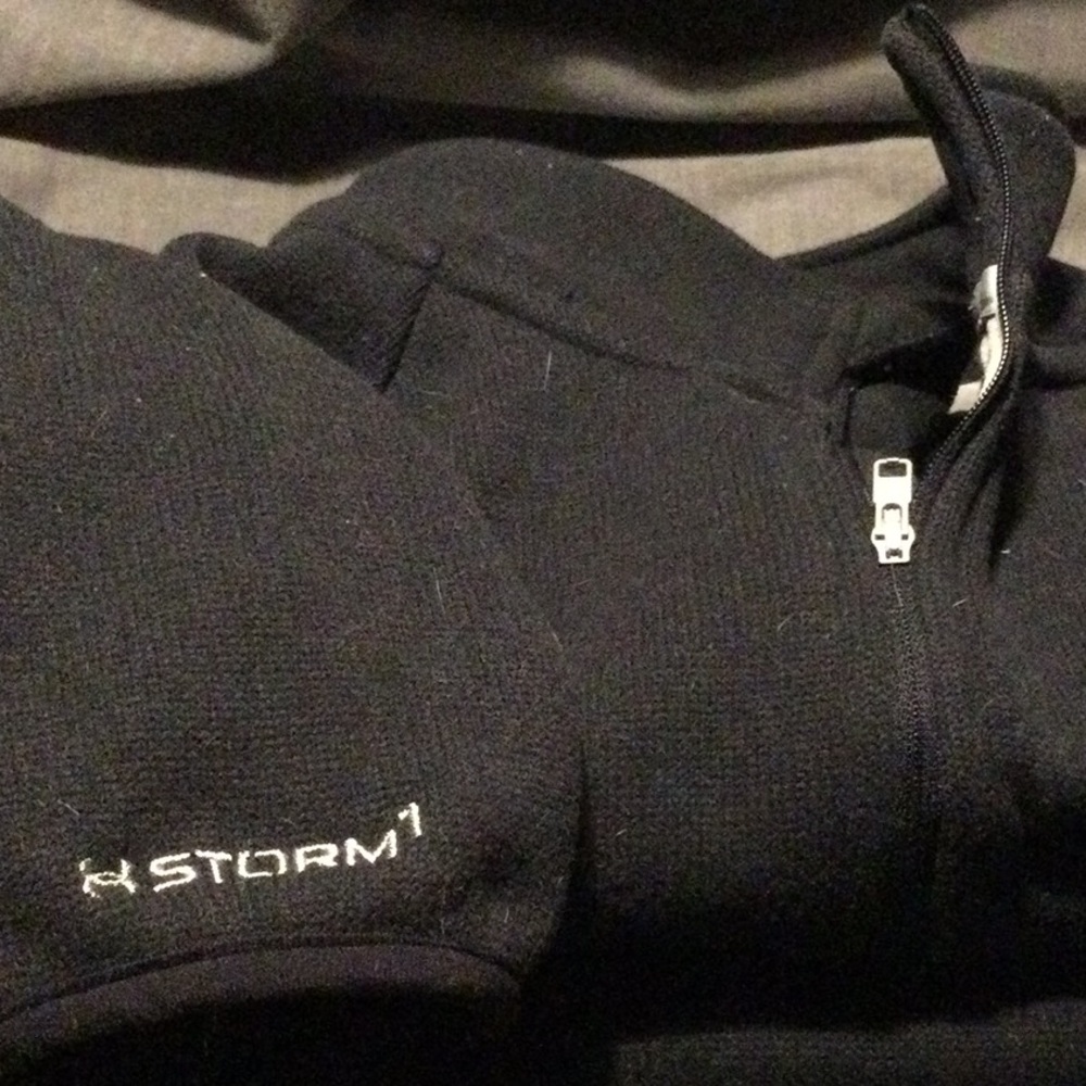 Exercise Under Armour Fitted Pullover - image 5